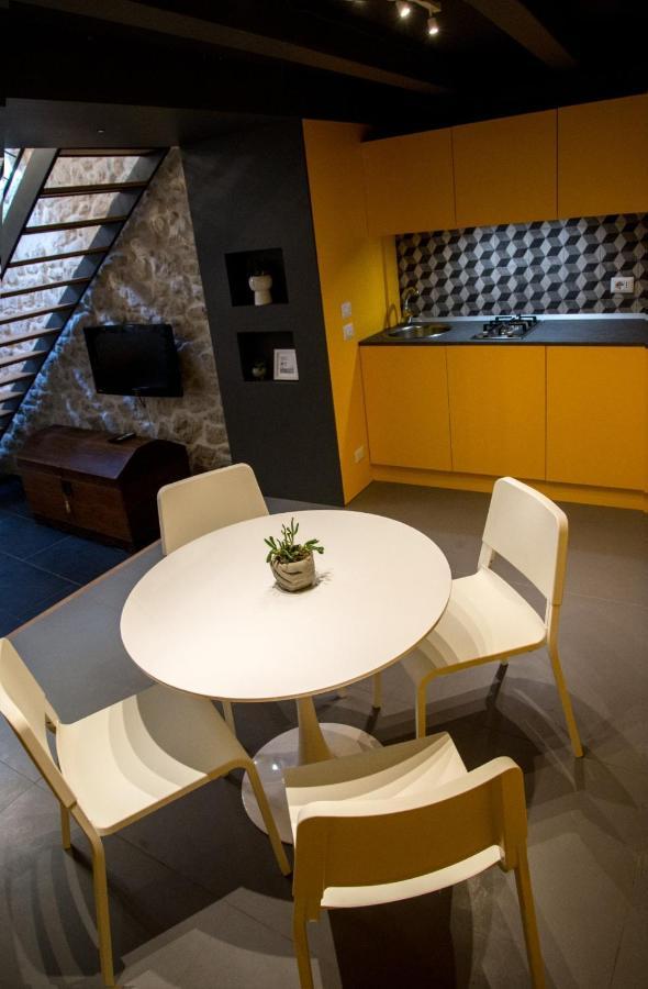 Il Piccolo Loft Holiday Home ปาลัซโซ อาเกรอิเด ภายนอก รูปภาพ