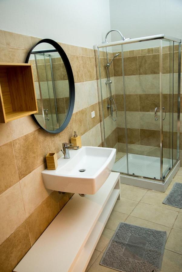 Il Piccolo Loft Holiday Home ปาลัซโซ อาเกรอิเด ภายนอก รูปภาพ
